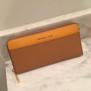 Michael Kors long clutch wallet